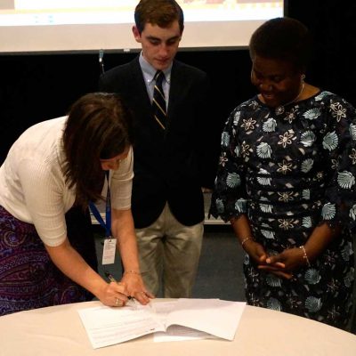 Signing of the Memorandum of Understanding between Aumazo and Barrie